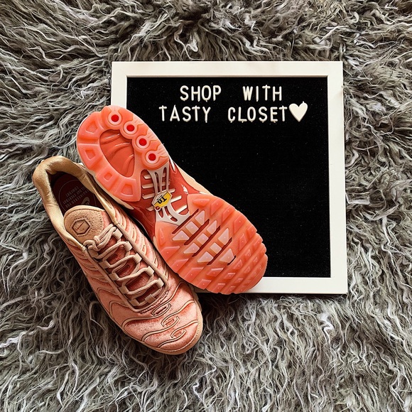 womens air max plus lx